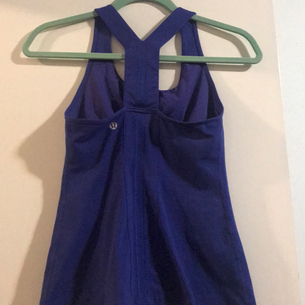 Blue Lulu lemon yoga top